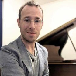 Thomas Crouch - Live Online Piano Lessons - Lesson With You Piano